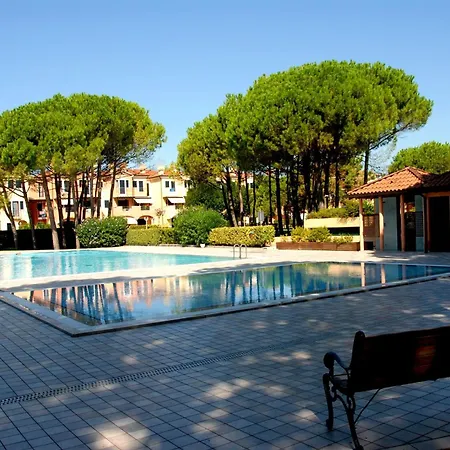 Seaside With Shared Pool