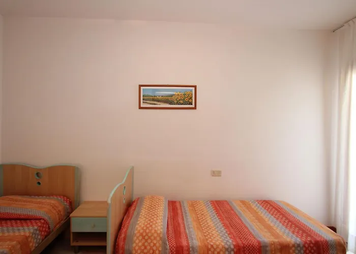 Seaside With Shared Pool Apartment *